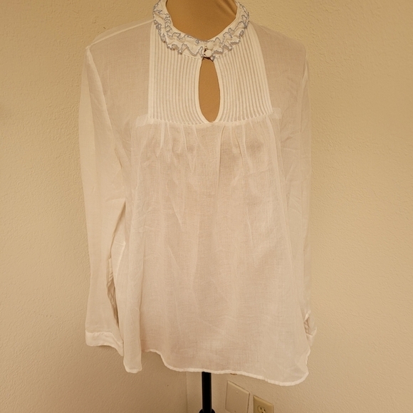 Textile by Elizabeth and James White Blouse - Picture 1 of 6